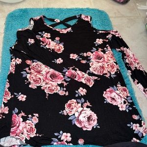 Viamor brand floral print cold shoulder top